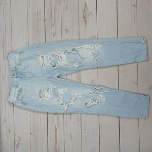 American Eagle Highrise Mom Jean, Sz 2 or 4